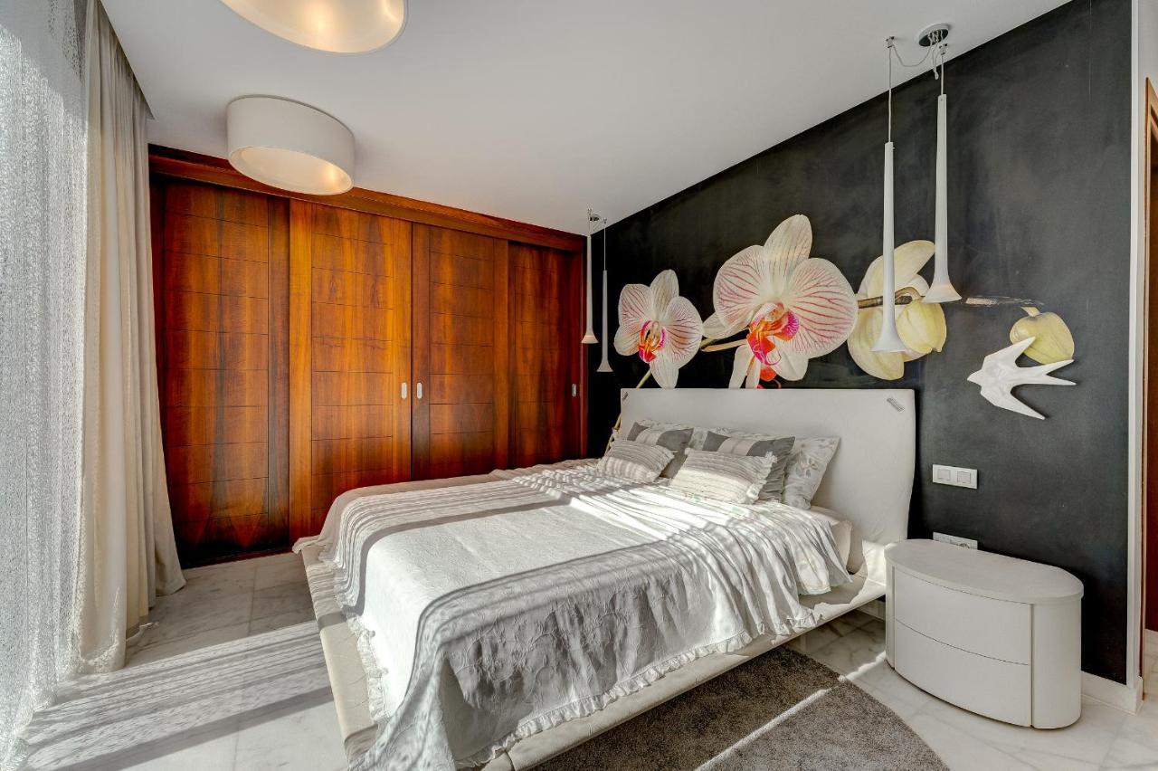 El Duque Private Lux Villa Costa Adeje  ภายนอก รูปภาพ